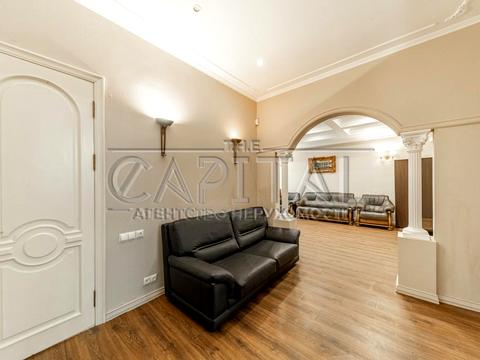 коммерческая по адресу Институтская ул., 16