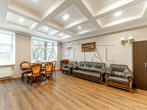 коммерческая по адресу Институтская ул., 16