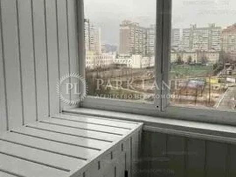 квартира за адресою Київ, Лариси Руденко вул., 10-В