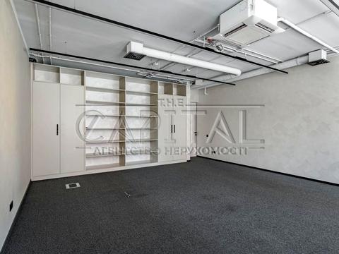 коммерческая по адресу Златоустовская ул., 3