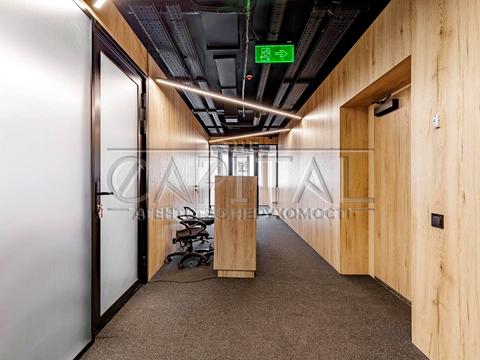 коммерческая по адресу Златоустовская ул., 3