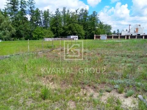 участок по адресу Молодіжна ул., 1