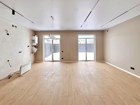 дом по адресу Андрія Малишка ул. (Льва Толстого)