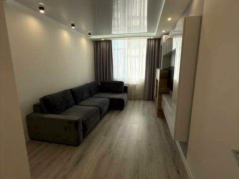 квартира за адресою Любомира Гузара просп. (Космонавта Комарова), 46-В