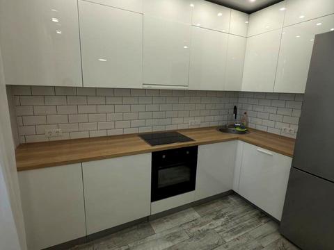 квартира за адресою Любомира Гузара просп. (Космонавта Комарова), 46-В