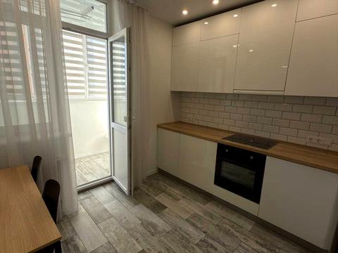 квартира за адресою Любомира Гузара просп. (Космонавта Комарова), 46-В