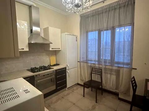 квартира за адресою Миколи Міхновського бульв. (Дружби народів), 11