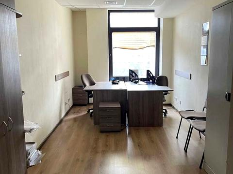 коммерческая по адресу майдан Незалежності пл., 2