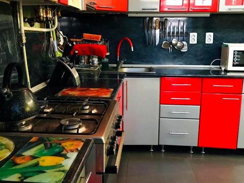 квартира за адресою героїв крут, 4а