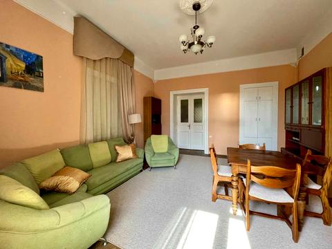 квартира за адресою Пекарська вул., 1