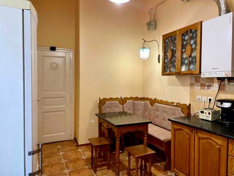 квартира за адресою Пекарська вул., 1