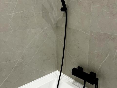 будинок за адресою Михайла Булгакова вул.