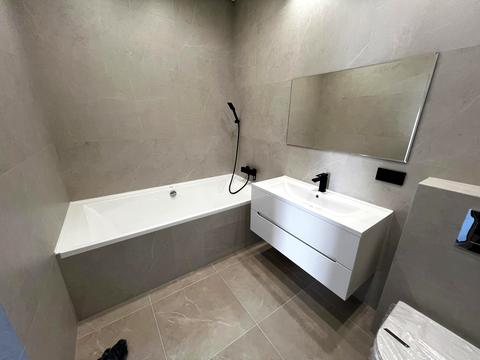 будинок за адресою Михайла Булгакова вул.