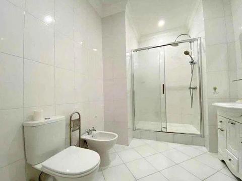 квартира за адресою Євгена Коновальця вул. (Щорса), 44-А