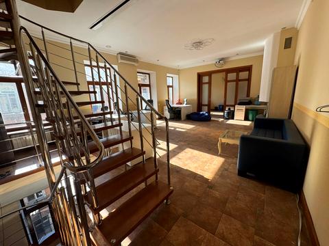 коммерческая по адресу Нежинская ул., 47