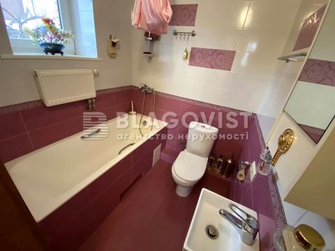 дом по адресу Василя Сухомлинського ул.