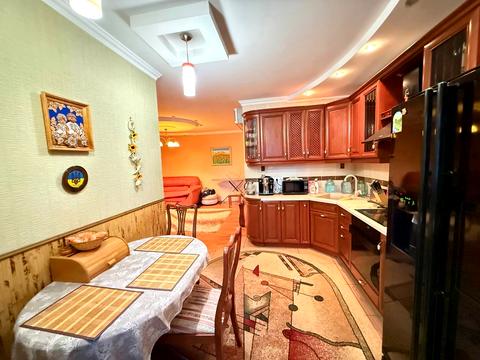 квартира за адресою Братів Горобців вул. (Дмитра Кедріна), 53-А