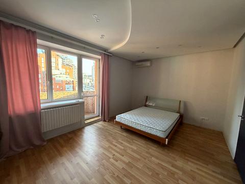 квартира за адресою Виконкомівська вул., 7