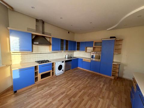 квартира за адресою Виконкомівська вул., 7