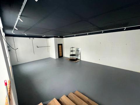 комерційна за адресою Михайла Величка вул., 19