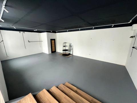 комерційна за адресою Михайла Величка вул., 19