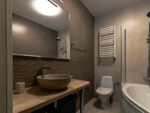 квартира за адресою Джерельна вул., 93