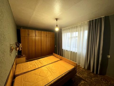 квартира за адресою Дніпро, Макарова вул. (Більшовицька), 1-Б