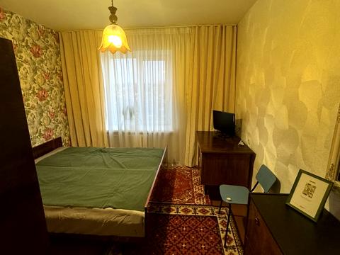 квартира за адресою Дніпро, Макарова вул. (Більшовицька), 1-Б