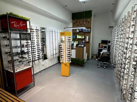 комерційна за адресою Свободи просп., 3