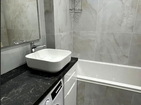 квартира за адресою Менахем-Мендл Шнеєрсона вул. (Мініна), 1