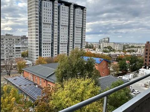 квартира за адресою Менахем-Мендл Шнеєрсона вул. (Мініна), 1