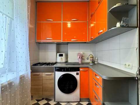 квартира за адресою Ашгабадська вул., 10