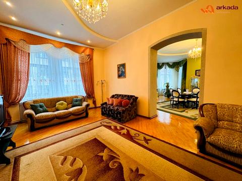 квартира за адресою Михайла Грушевського вул., 1