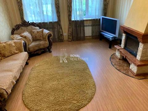 будинок за адресою с. Лісники, Олександра Суворова