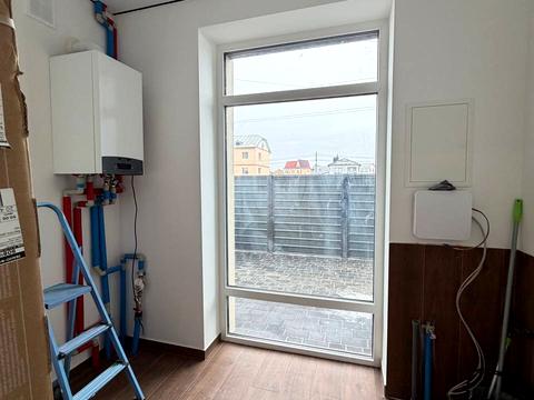 будинок за адресою Місячна вул.