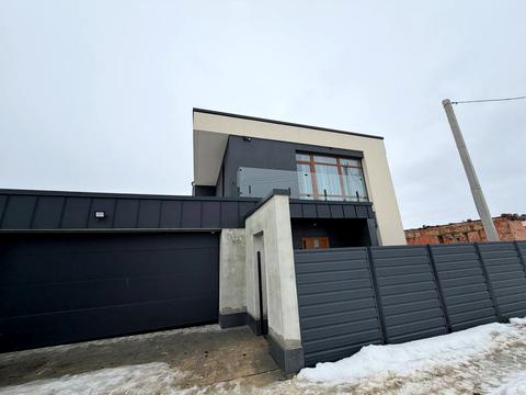 будинок за адресою Місячна вул.