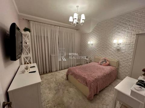 дом по адресу Лесі Українки