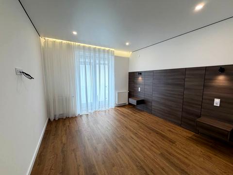 будинок за адресою Місячна вул.