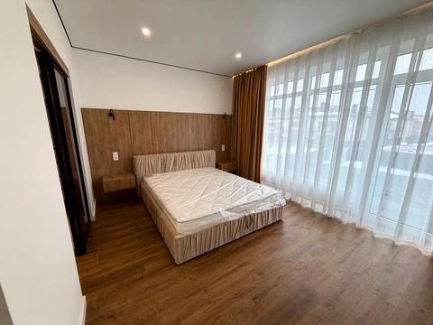 будинок за адресою Місячна вул.