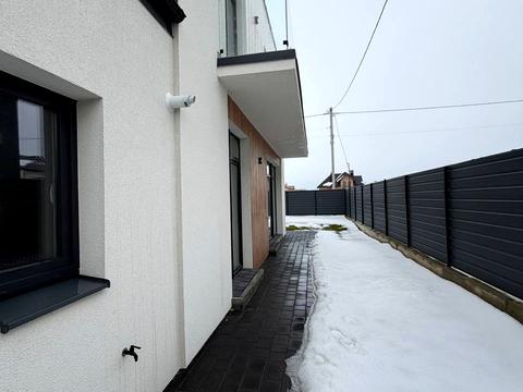 будинок за адресою Місячна вул.