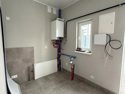 будинок за адресою Місячна вул.