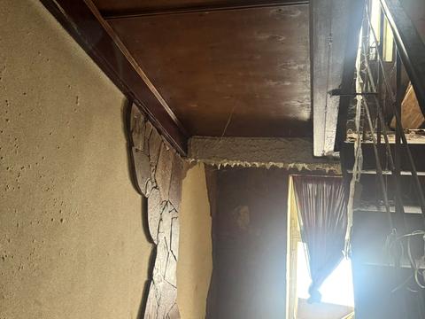 комерційна за адресою Вернадського вул., 4