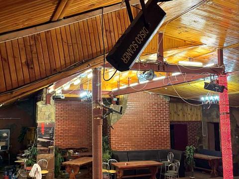 комерційна за адресою Вернадського вул., 4