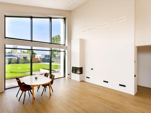 будинок за адресою Жовтнева вул.