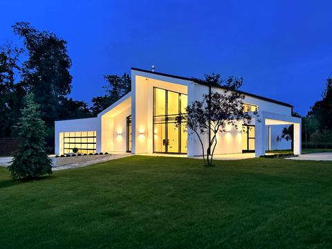 будинок за адресою Жовтнева вул.