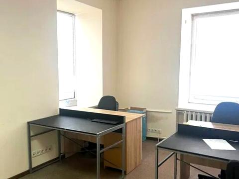 комерційна за адресою Олеся Гончара вул., 37-А