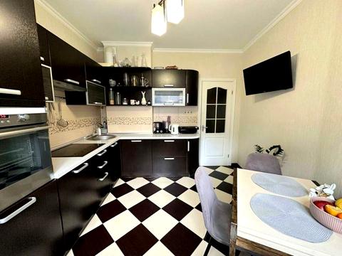 квартира за адресою Драгоманова вул., 6/1