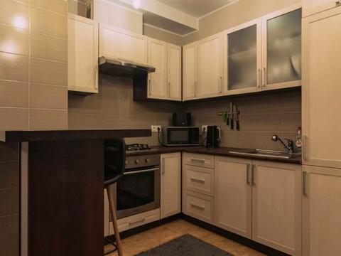 квартира за адресою Джерельна вул., 1