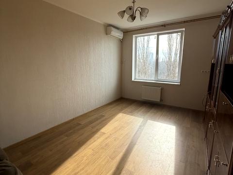 квартира за адресою Олексія Вадатурського вул. (Маршала Малиновського), 53-А