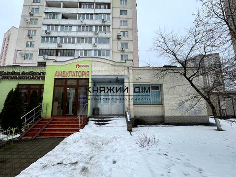 комерційна за адресою Соломії Крушельницької вул., 7